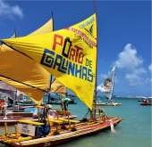 Piscinas naturais de Porto de Galinhas com jangadas